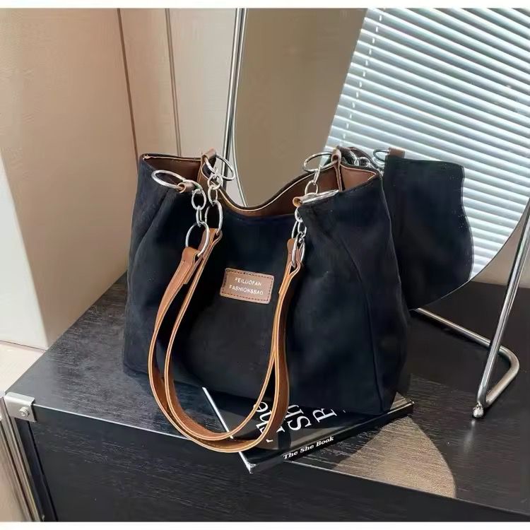 Liana Bag – شنطة ليانا